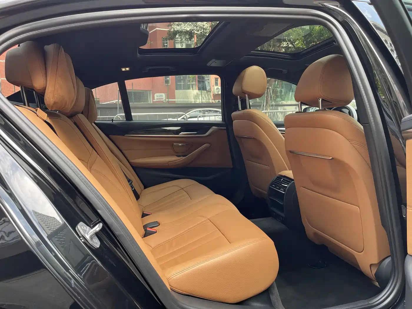 BMW 5 Series 2019 530Li Leading M Sport Package фото 15