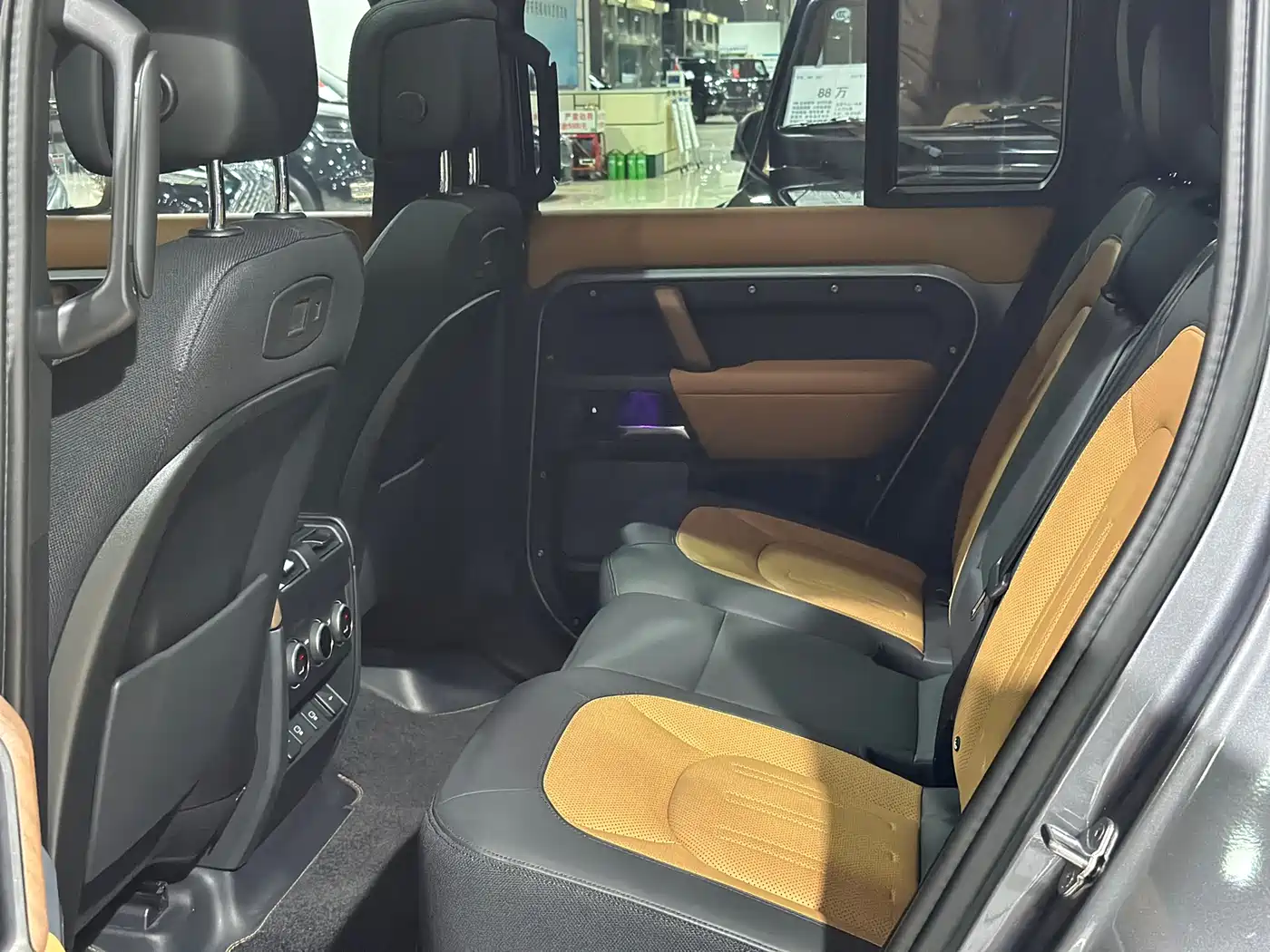 Land Rover Defender 2022 110 P400 X фото 30