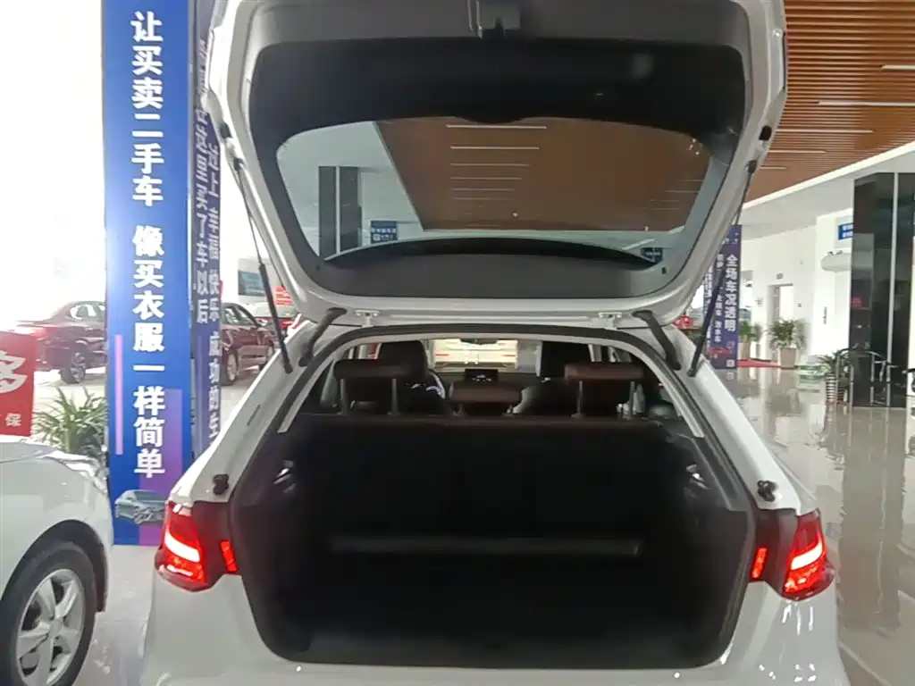 Audi A3 2015 Sportback 35 TFSI Millionth Anniversary Comfort Enjoyment Type фото 19