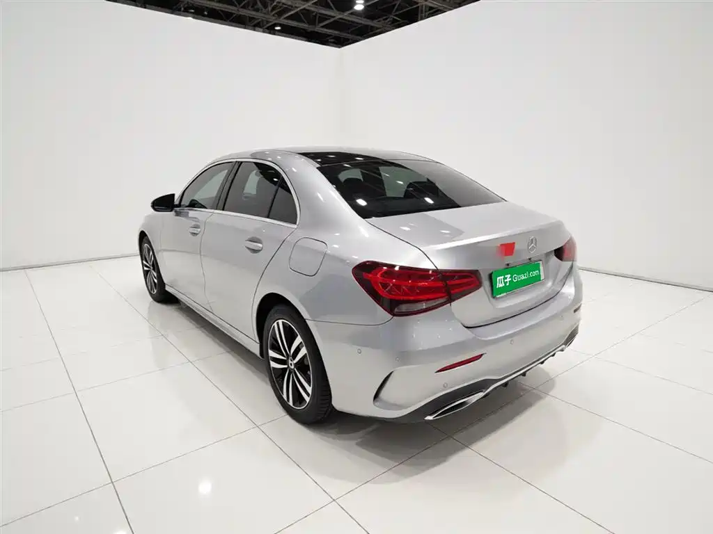 Mercedes-Benz A-Class 2020 A 180 L фото 9