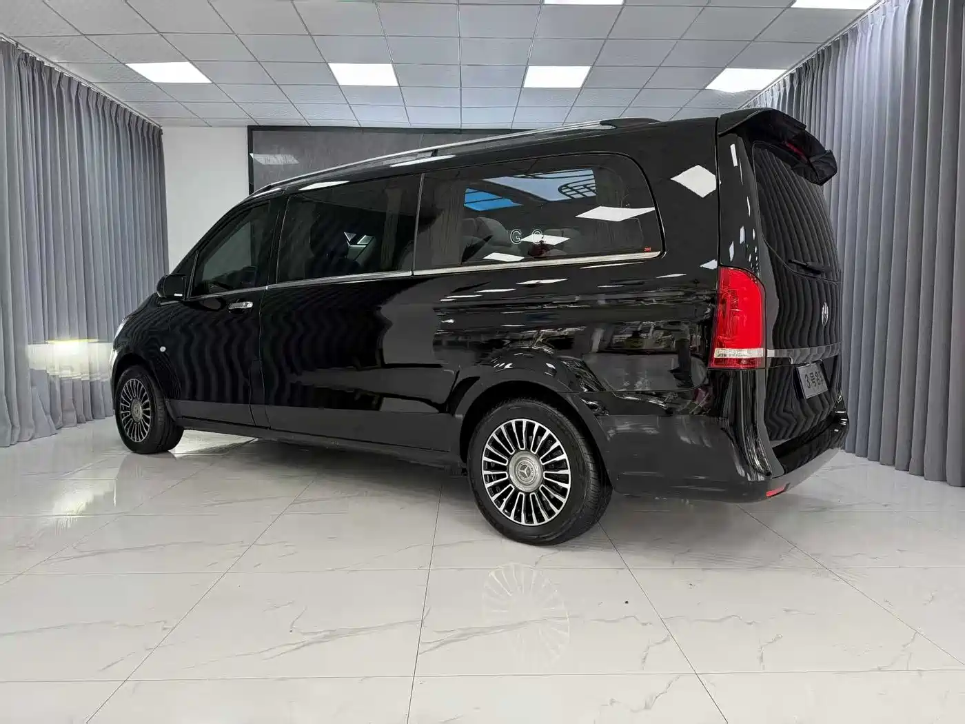 Mercedes-Benz Vito 2021 2.0T Elite 7-Seater фото 5