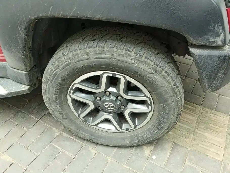 BAIC ORV Beijing Offroad BJ40 2016 2016 Model 40L 2.3T Automatic 4WD Exclusive