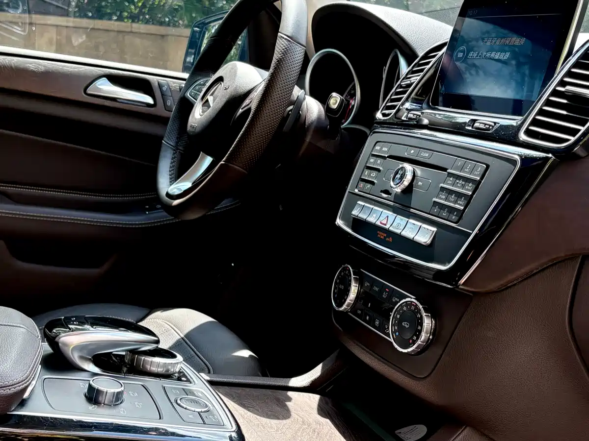 Mercedes-Benz GLE 2016 GLE 400 4MATIC фото 11