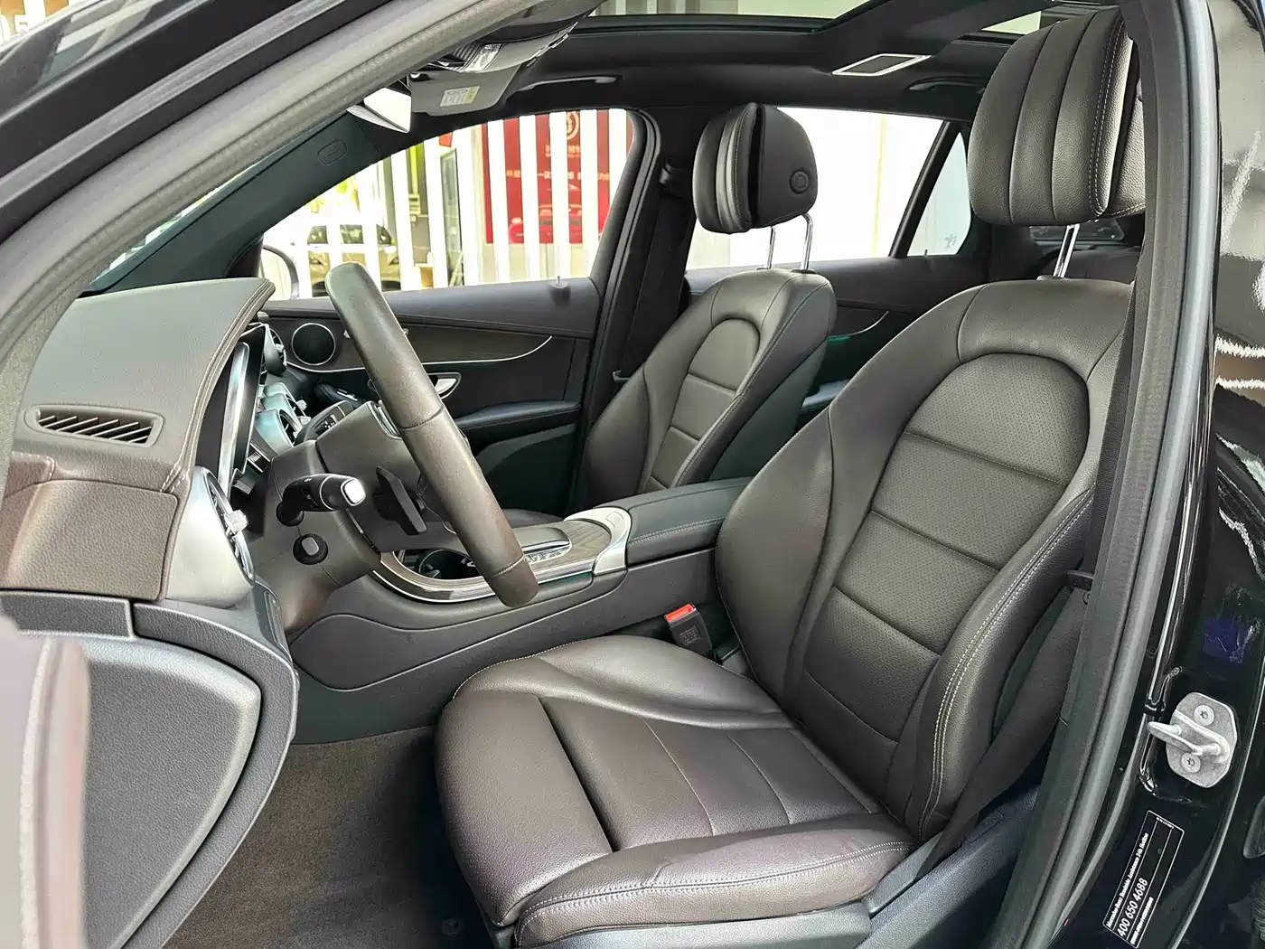Mercedes-Benz GLC 2022 Facelift GLC 300 L 4MATIC Dynamic Collector's Edition фото 8