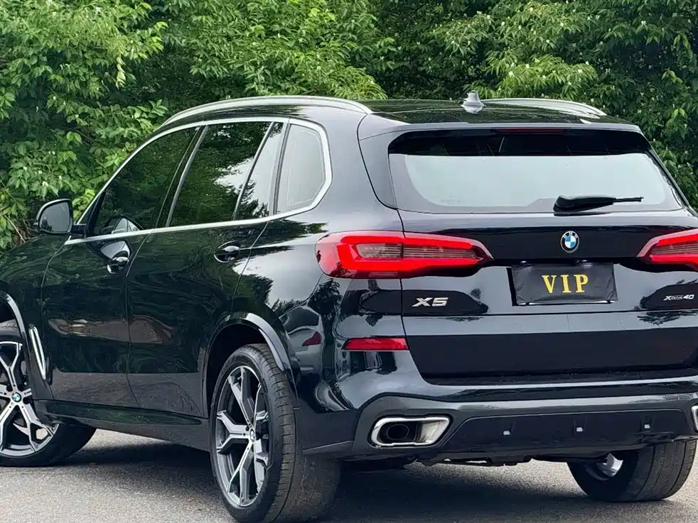 BMW X5 2022 Model xDrive 40Li M Sport Package фото 3
