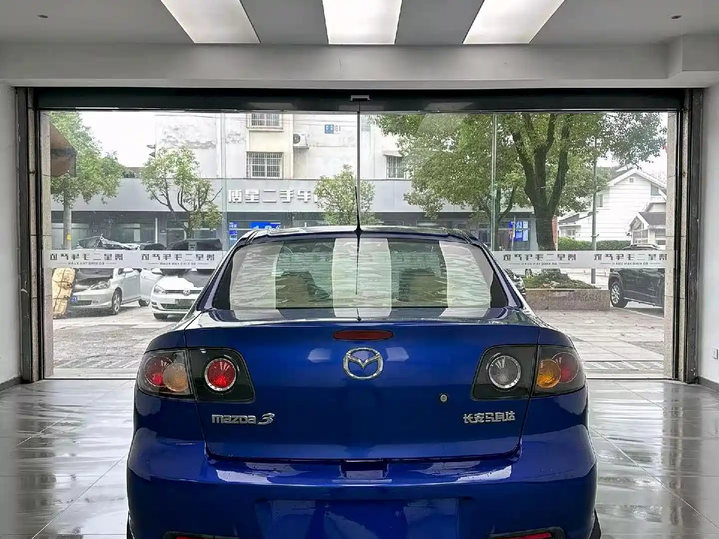 Фото 8 - Mazda 3