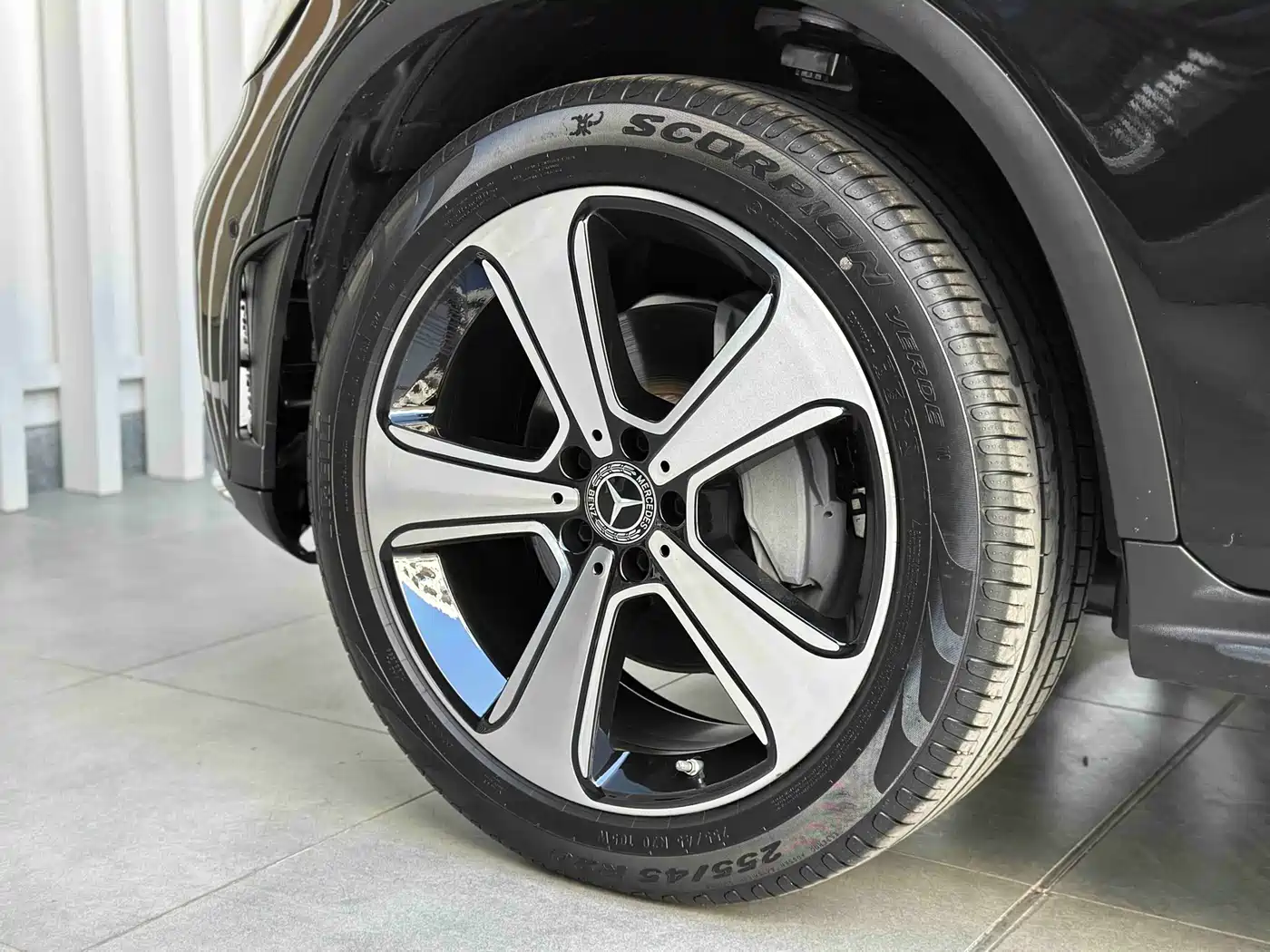 Mercedes-Benz GLC 2022 Facelift GLC 300 L 4MATIC Dynamic Collector's Edition фото 21