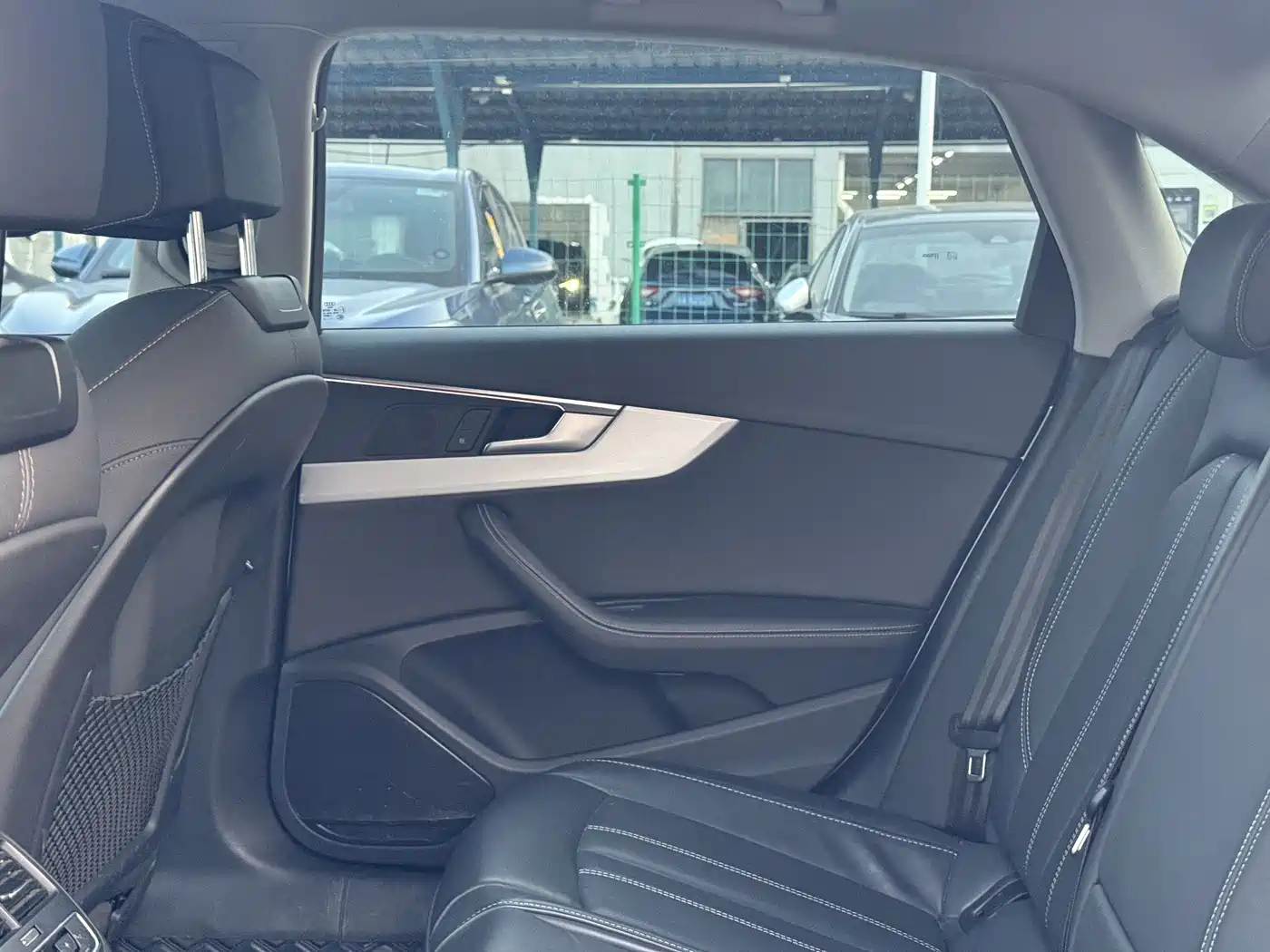 Audi A4L 2022 40 TFSI Luxury Dynamic фото 13