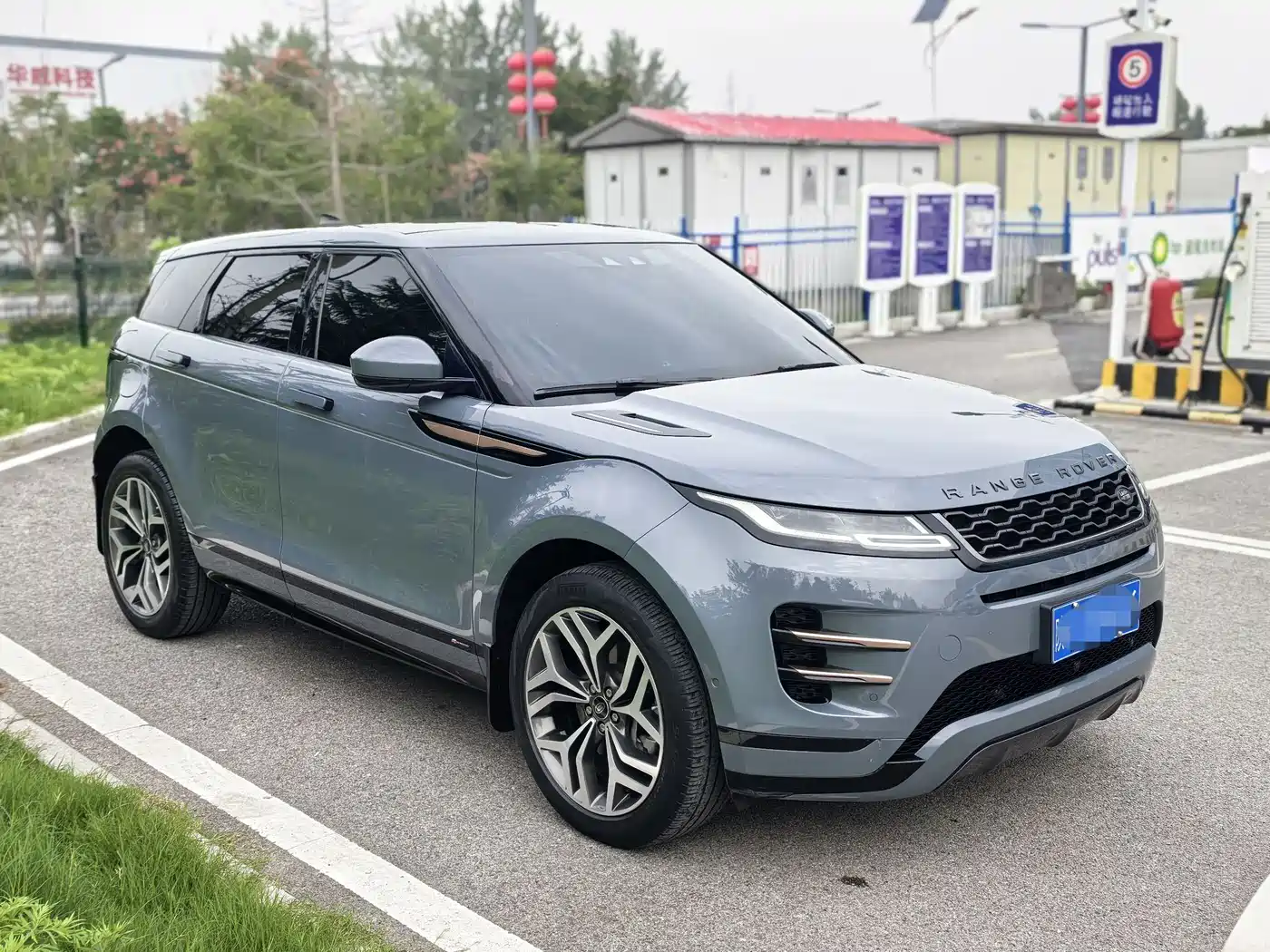 Land Rover Range Rover Evoque 2020 249PS R-DYNAMIC S Sport Edition фото 3