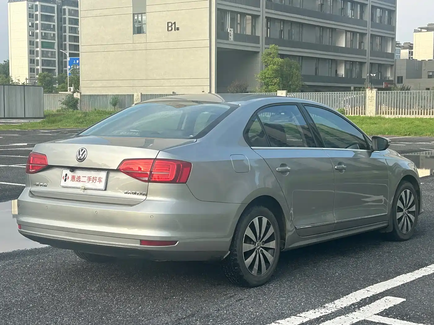 Volkswagen Sagitar 2018 1.6L Automatic Comfort фото 6