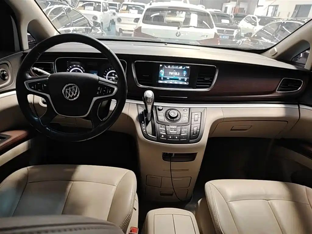 Buick GL8 2018 28T Luxury Model China VI фото 13