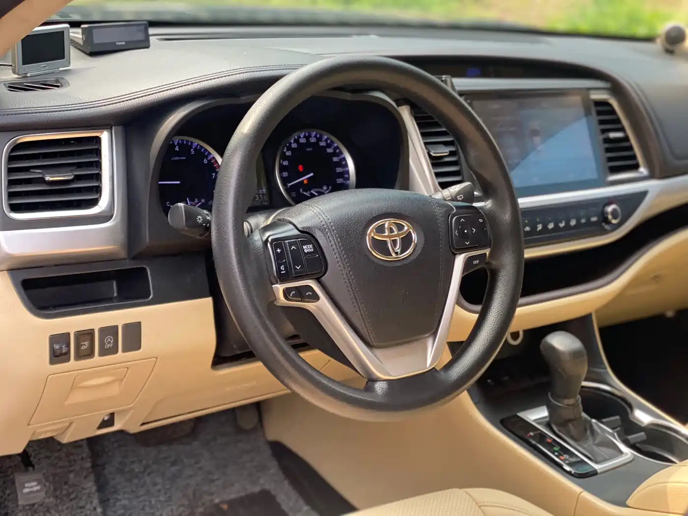Toyota Highlander 2018 2.0T 2WD Elite 7-seater (China V) фото 7