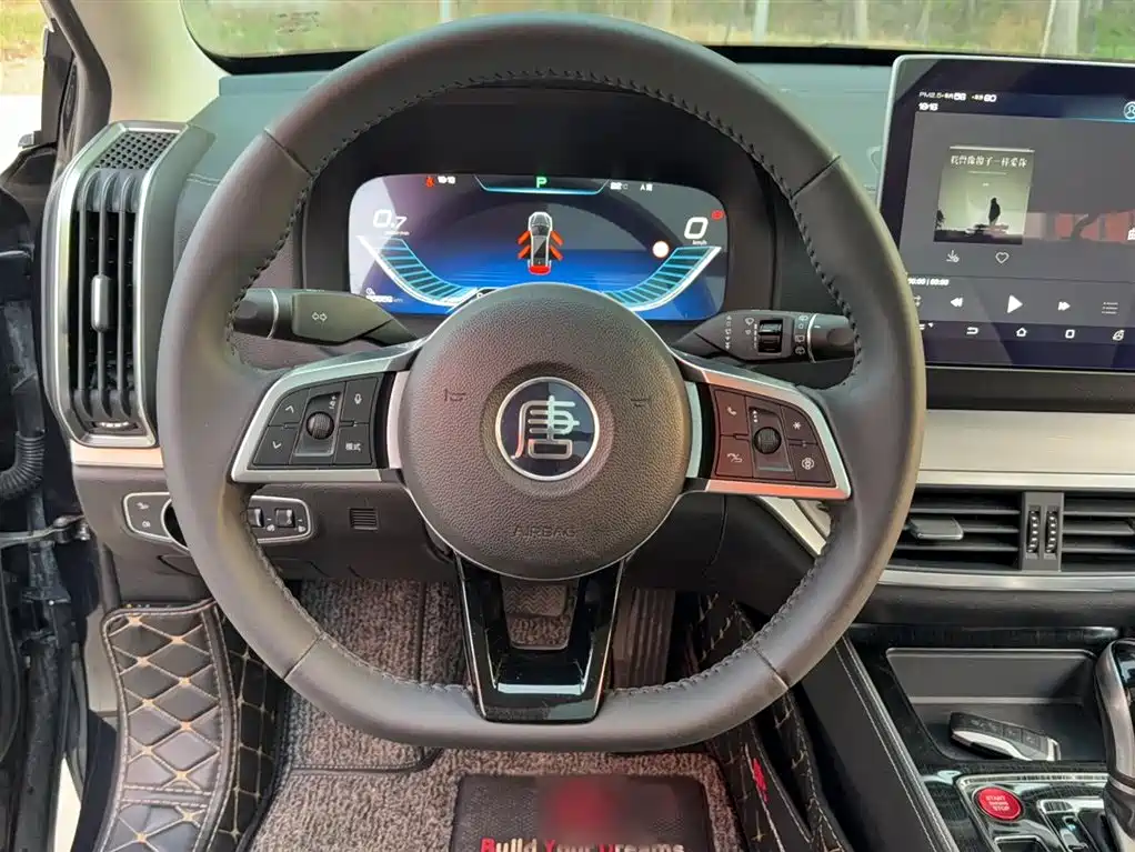 BYD Tang 2018 2.0T Automatic Smart Connection Honor Edition 7-Seater China V фото 3