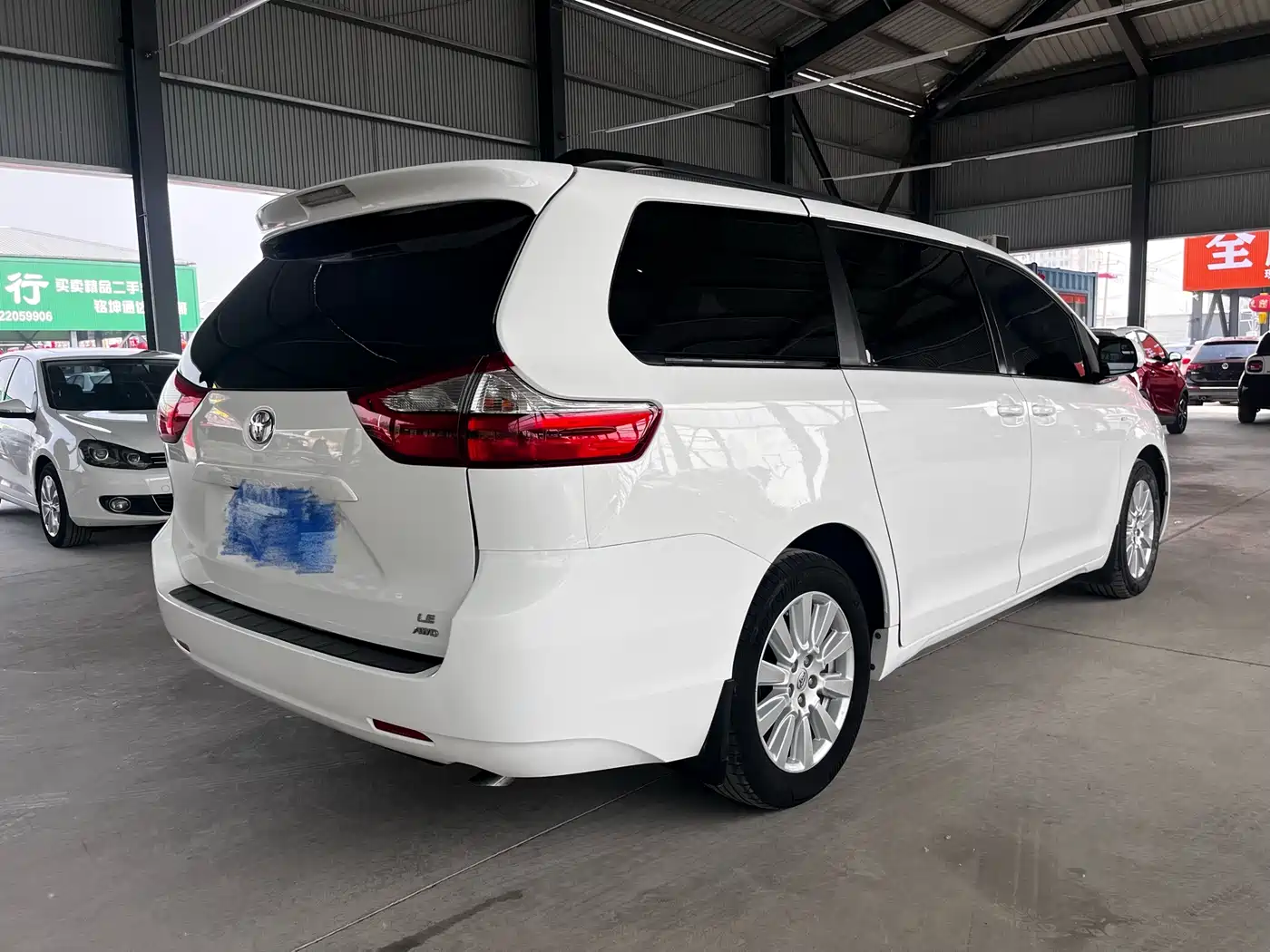 Toyota Sienna 2015 3.5L 4WD L фото 6