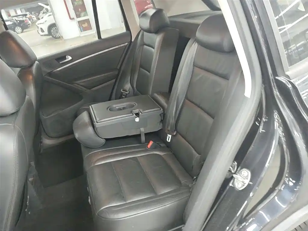 Volkswagen Tiguan 2015 1.8TSI Automatic 2WD Comfortline фото 13