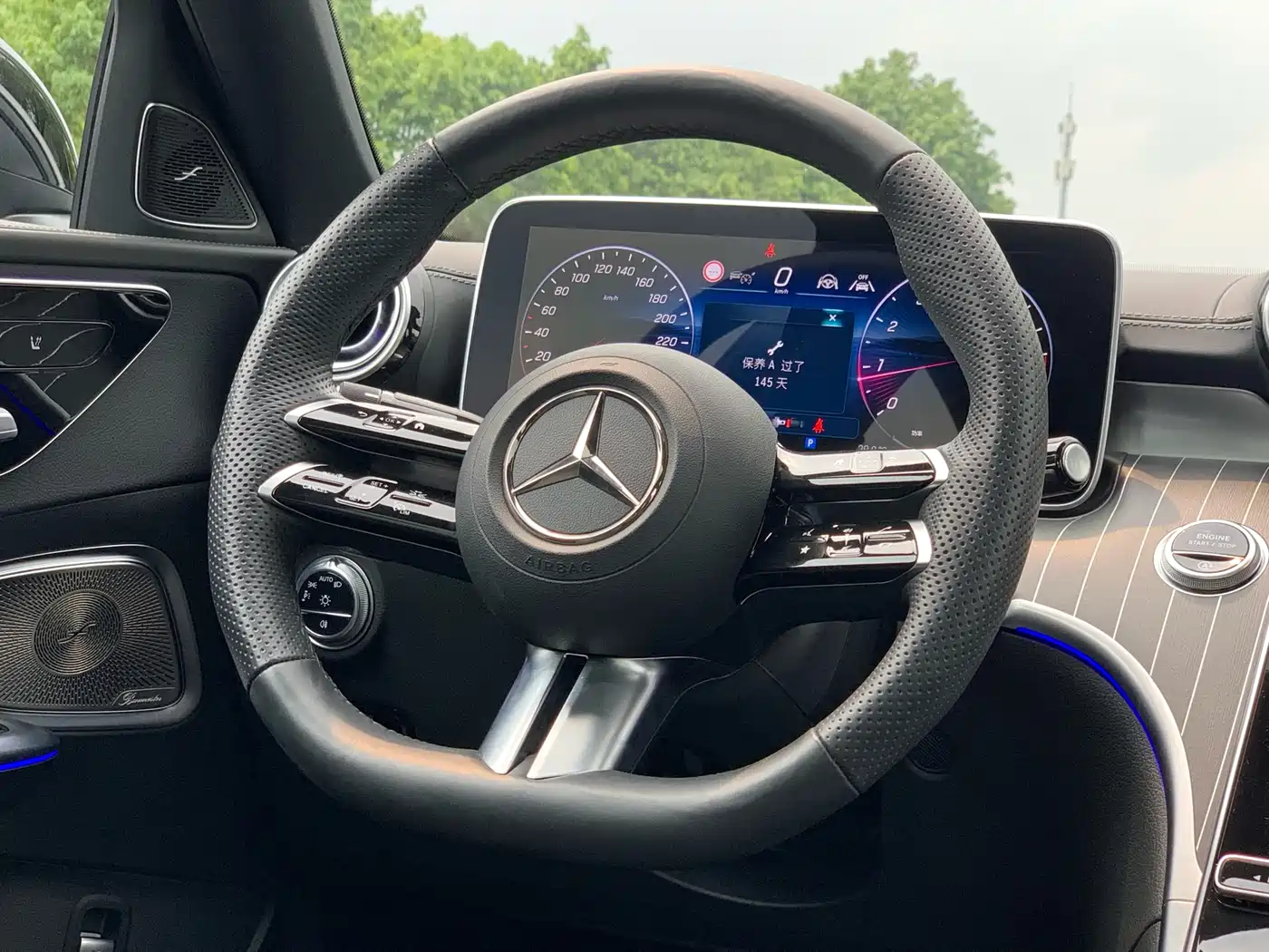 Mercedes-Benz C-Class 2025 C 260 L Night Sport Edition фото 18