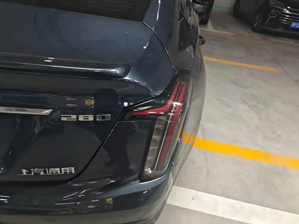 Фото 8 - Cadillac CT5