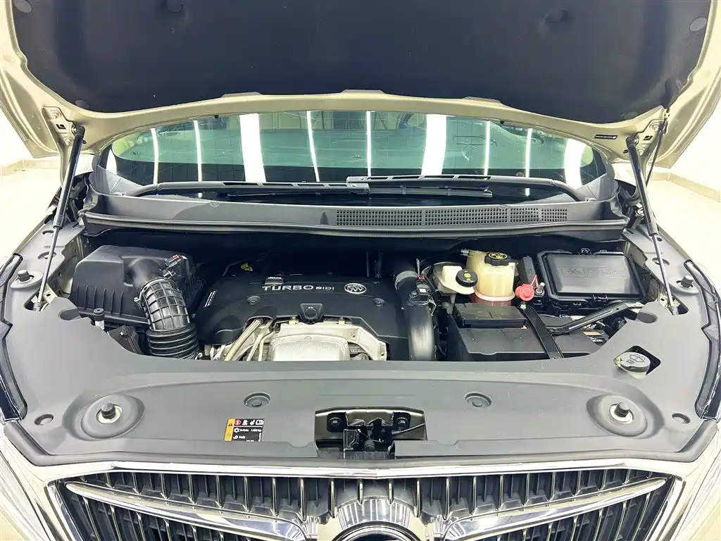 Buick GL8 2017 ES 28T Flagship China V фото 23