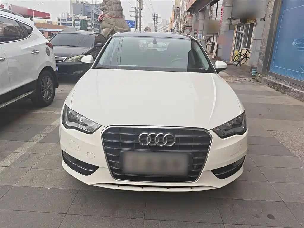 Audi A3 2014 Sportback 35 TFSI Automatic Fashion фото 3