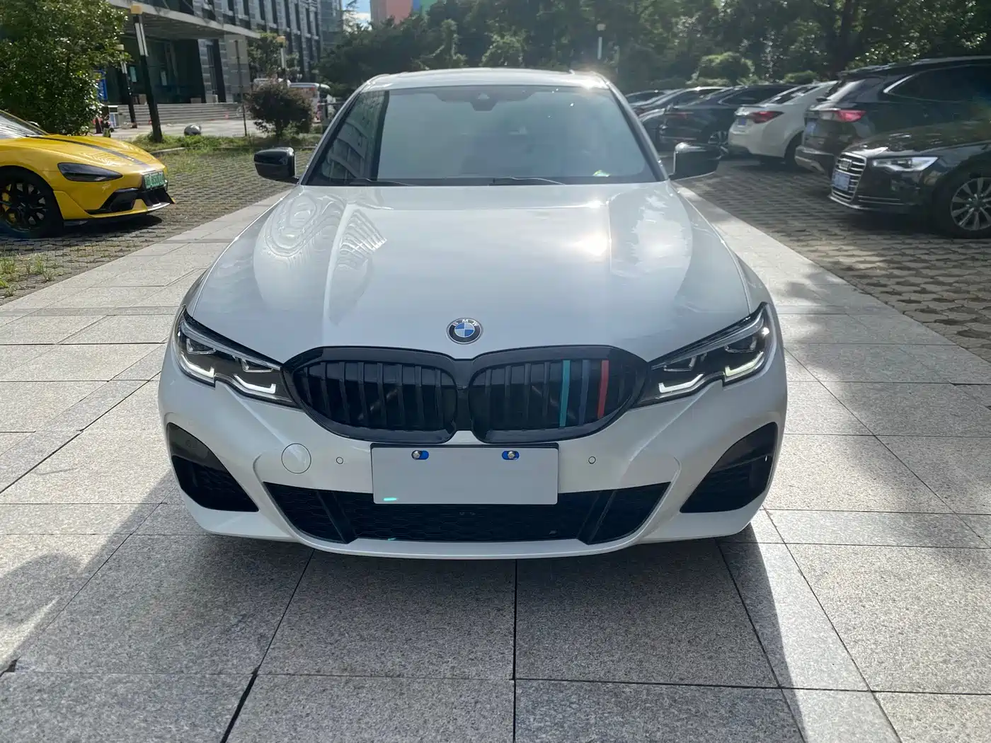 Фото 2 - BMW 3 Series