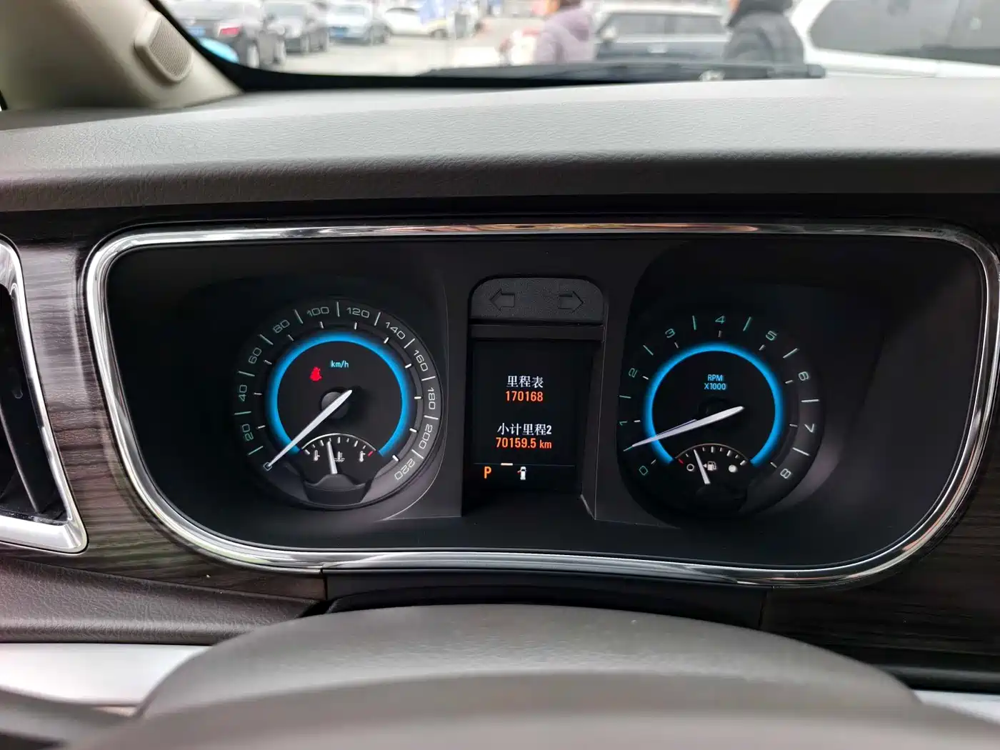 Buick GL8 2011 3.0L XT Luxury Business Flagship фото 5