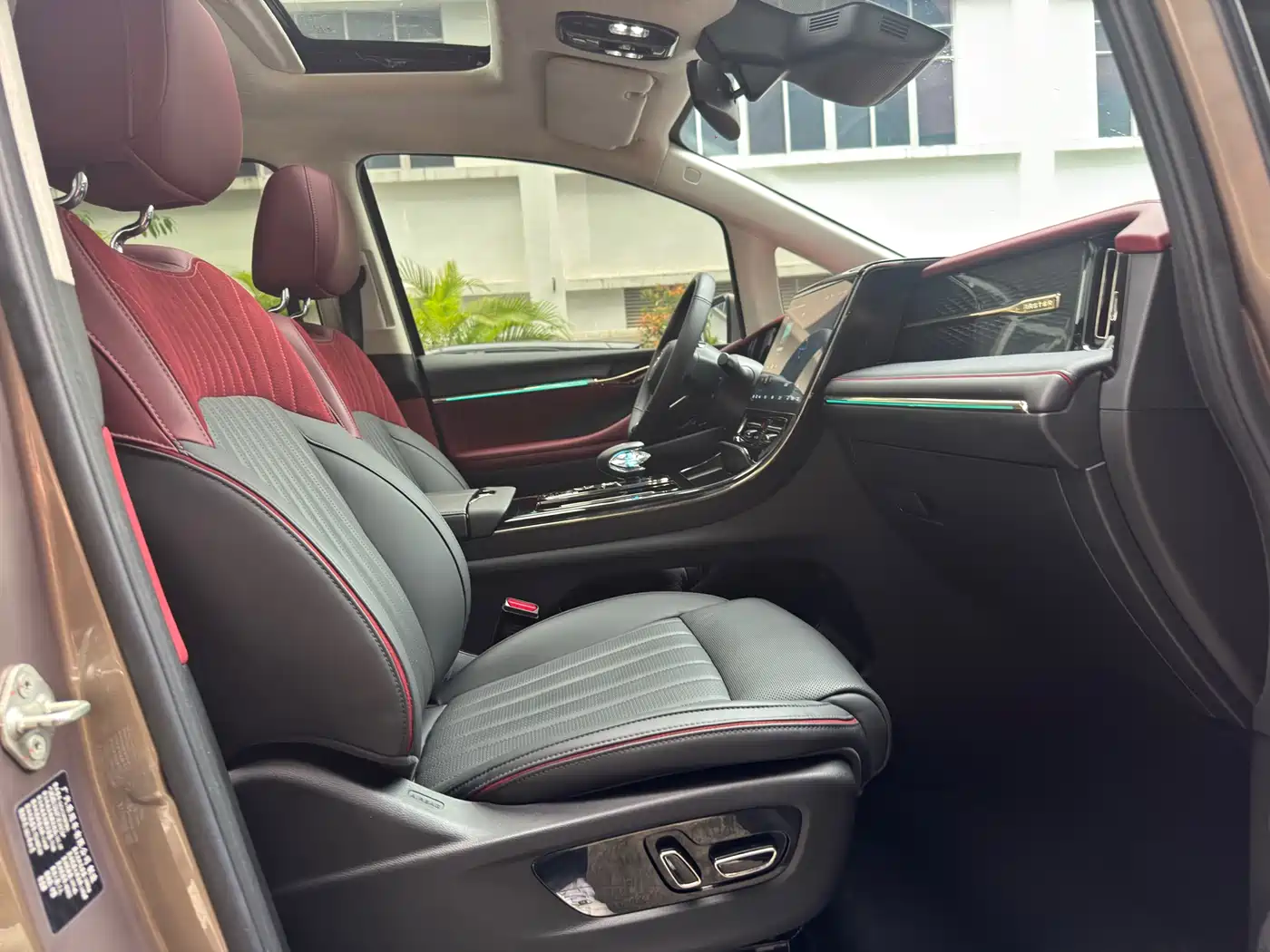 GAC Trumpchi Trumpchi E9 2023 E9 Champion Edition фото 24