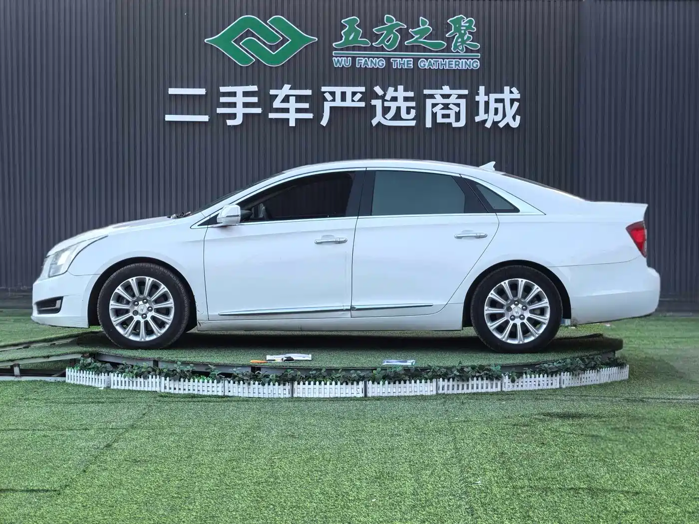 Cadillac XTS 2016 28T Luxury фото 19