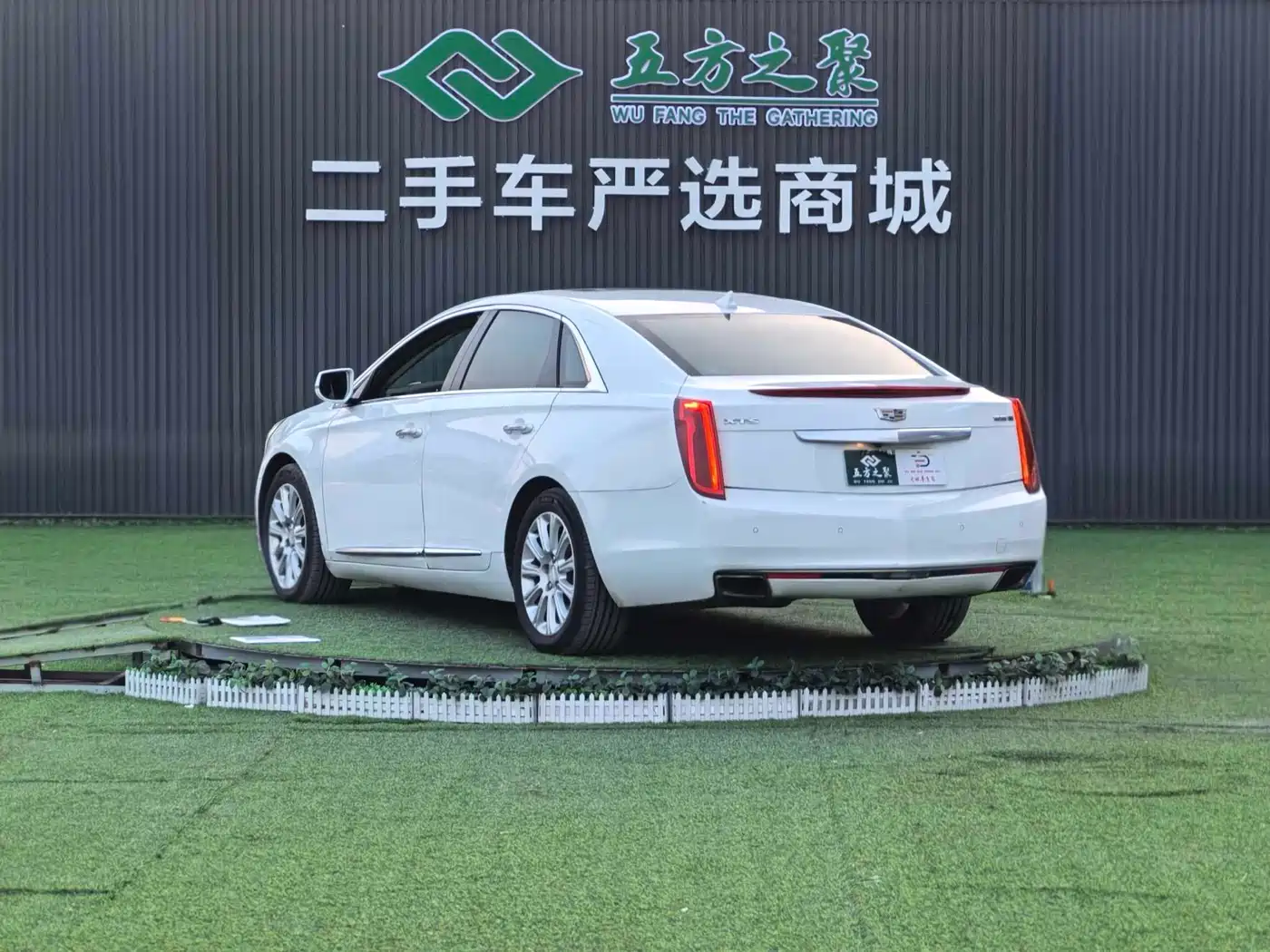 Cadillac XTS 2016 28T Luxury фото 17