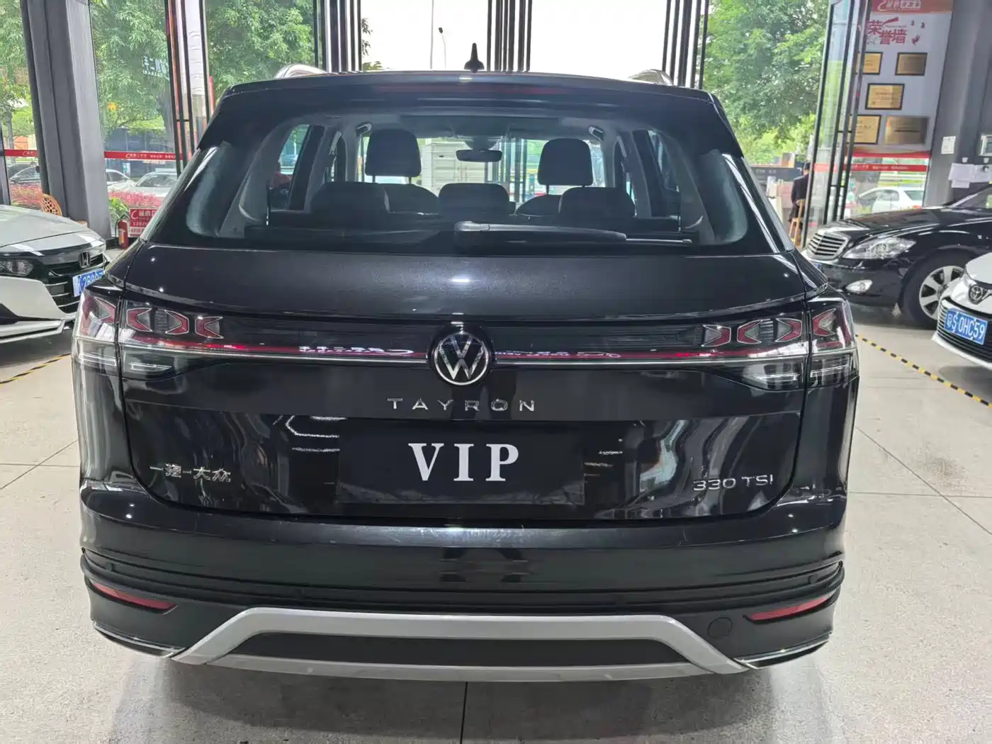 Volkswagen Tayron 2023 330TSI 2WD Luxury Plus Advanced Edition фото 6