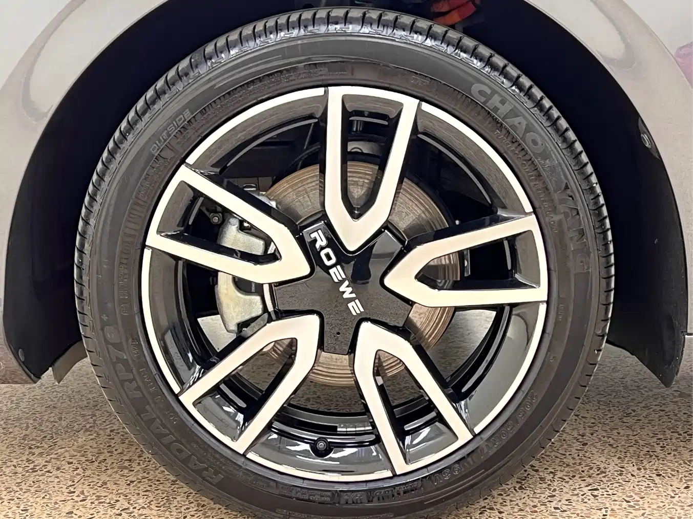 Roewe D6 2025 2025 450km Premium Edition