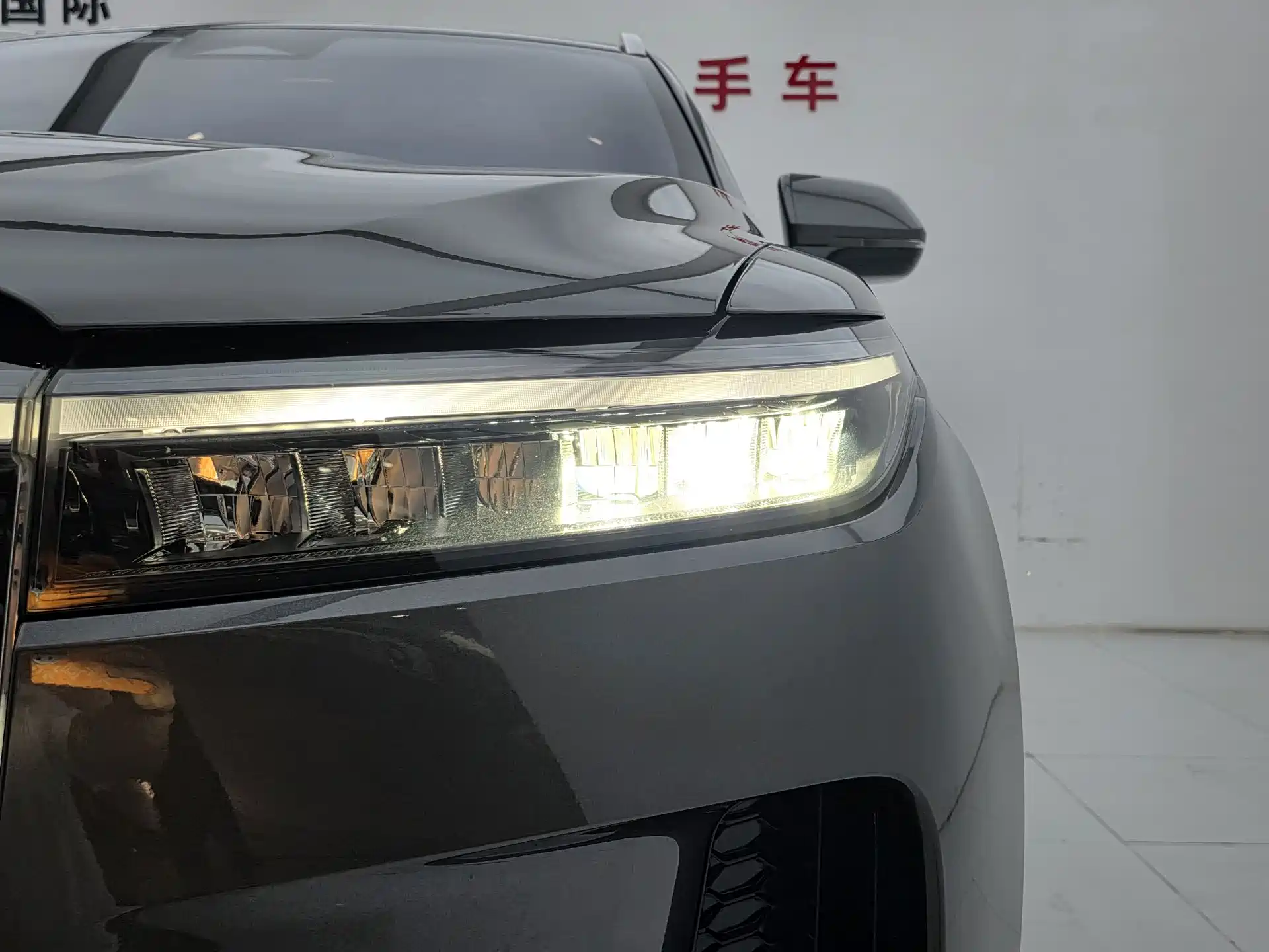 Photo 18 - Li Auto Li ONE