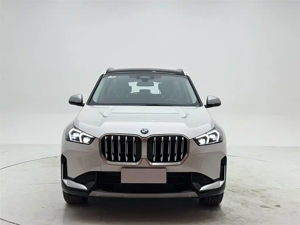 BMW X1 2023 sDrive20Li X Design Package фото 2