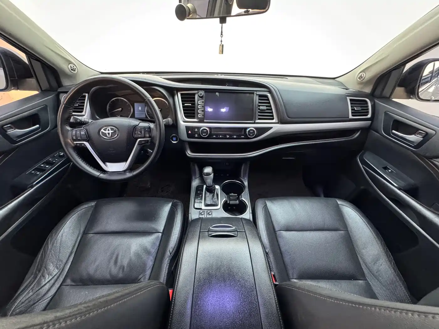Toyota Highlander 2015 2.0T AWD Luxury Edition 7-seater фото 10