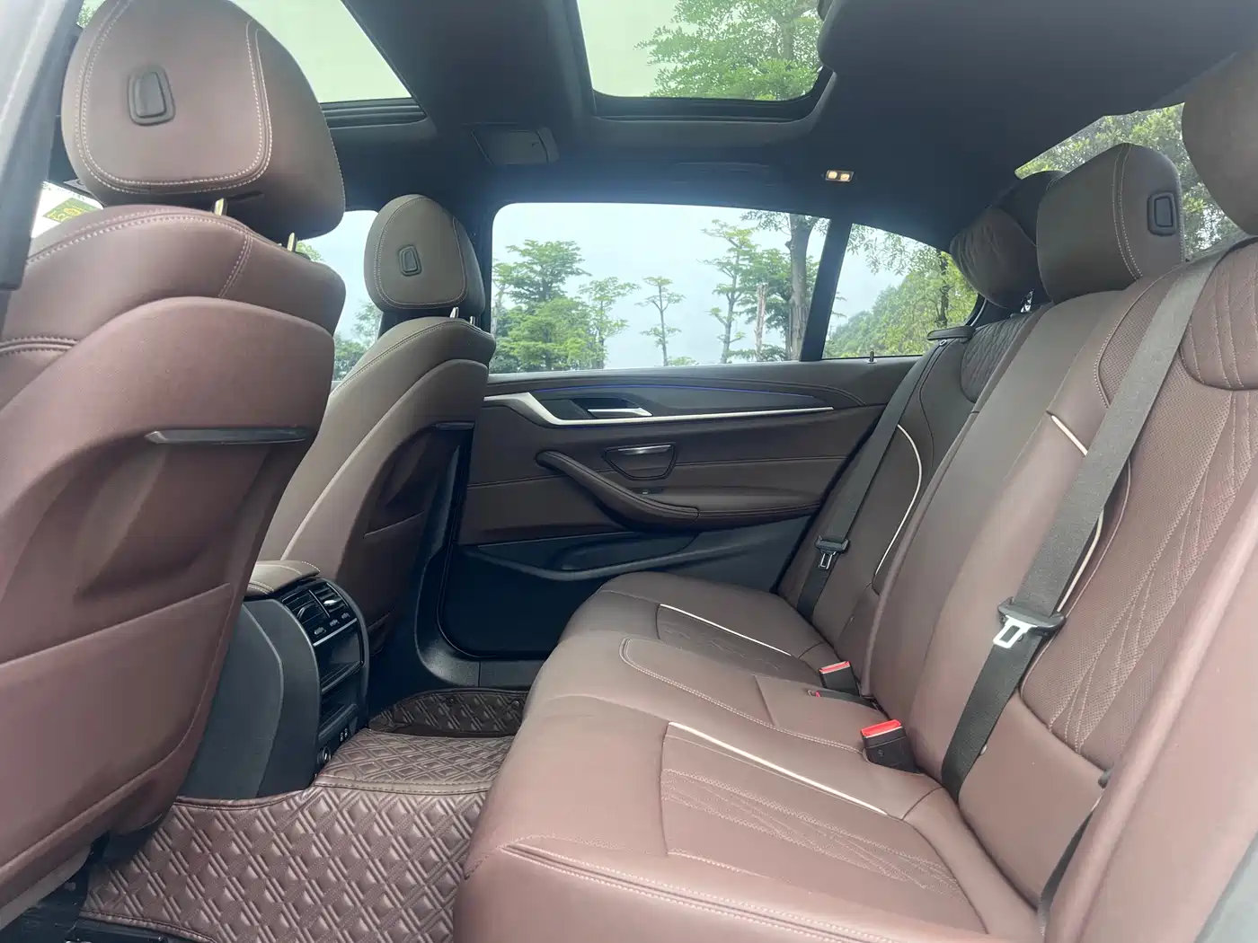 BMW 5 Series 2022 530Li Leading M Sport Package фото 9