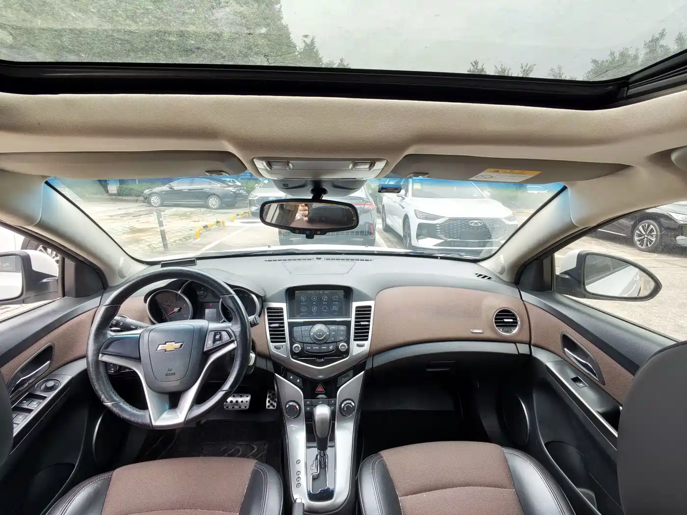 Chevrolet Cruze 2013 Hatchback 1.6L Automatic Luxury фото 10