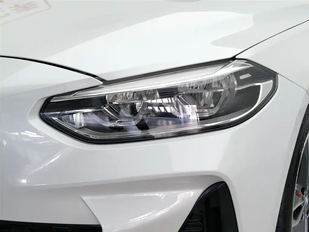 BMW 1 Series 2022 120i M Sport фото 7