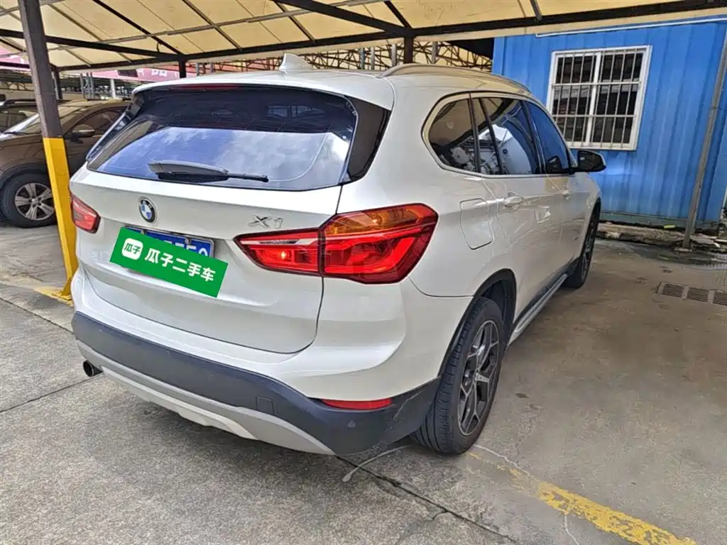 BMW X1 2018 sDrive18Li Premium Model фото 7