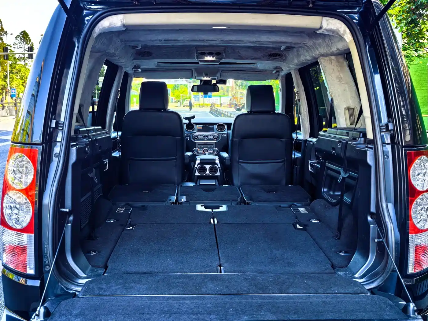 Land Rover Discovery 2011 3.0 SDV6 HSE Diesel фото 46