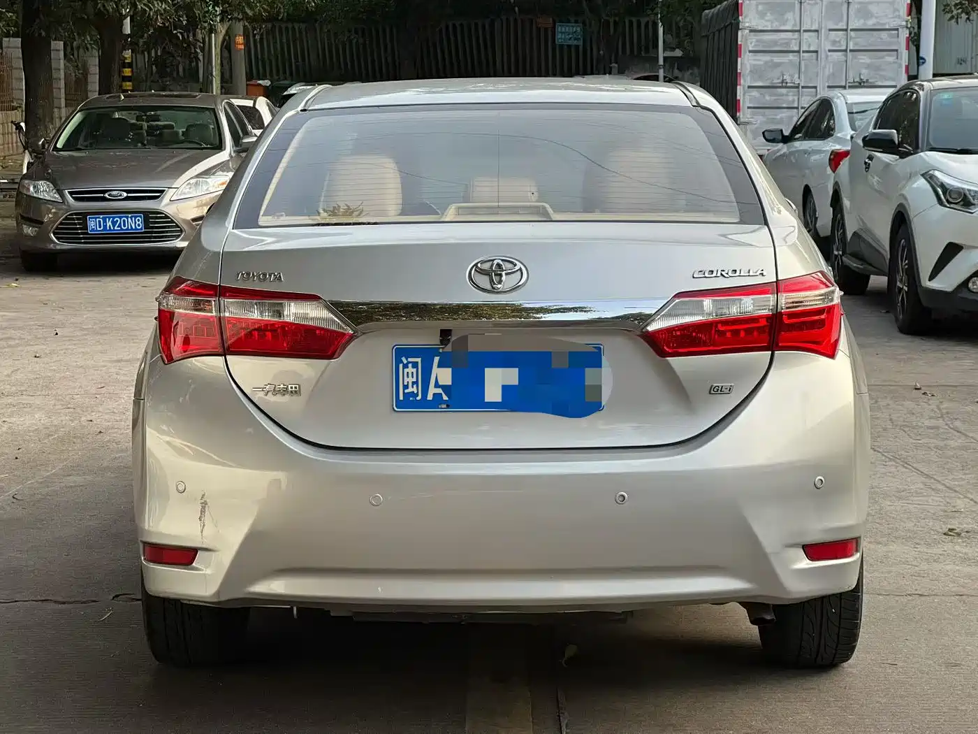 Toyota Corolla 2014 1.6L CVT GL-i Leather Edition фото 5