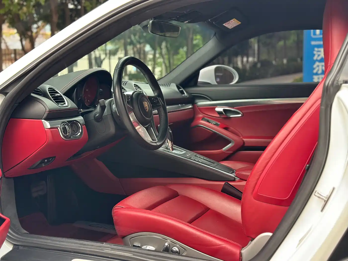Porsche 718 2016 Cayman 2.0T фото 6
