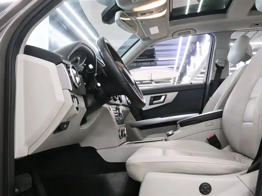 Mercedes-Benz GLK-Class 2013 GLK 300 4MATIC Dynamic Sunroof фото 13