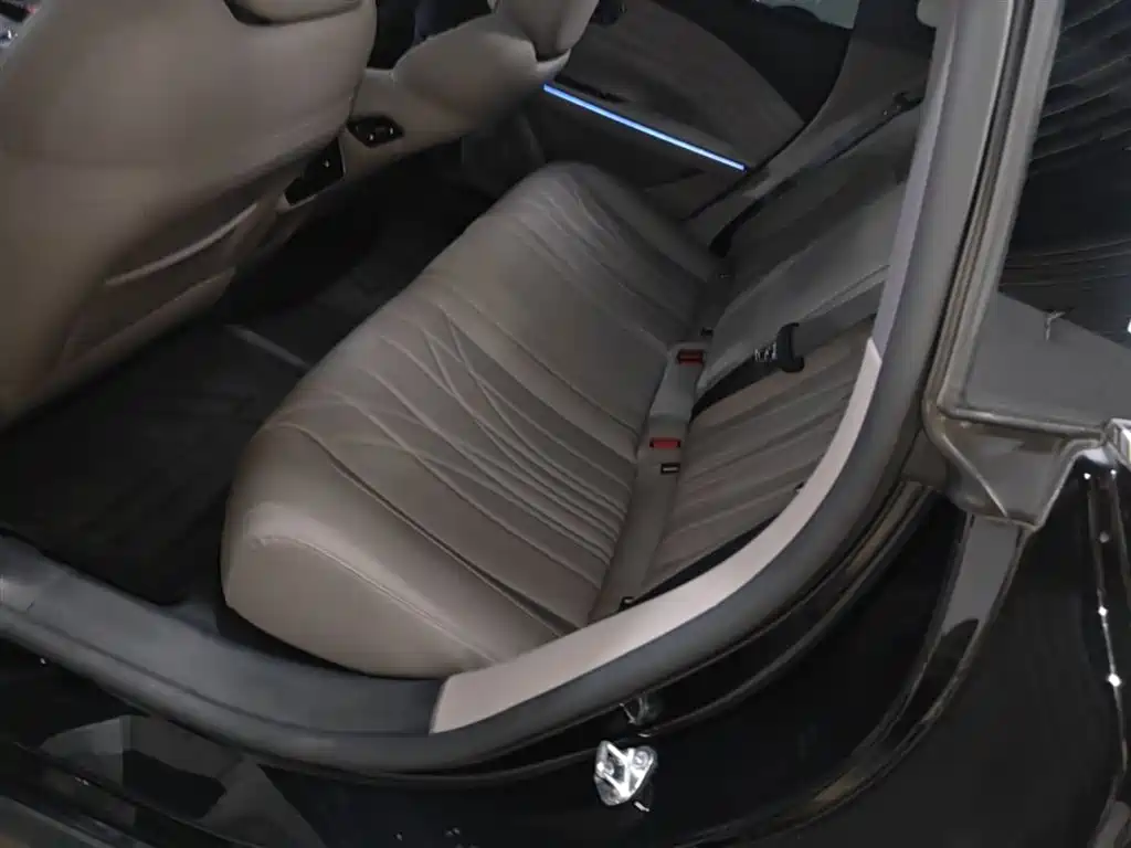Geely Galaxy Galaxy Xingyao 8 2025 130km EM-P Starship Edition фото 17