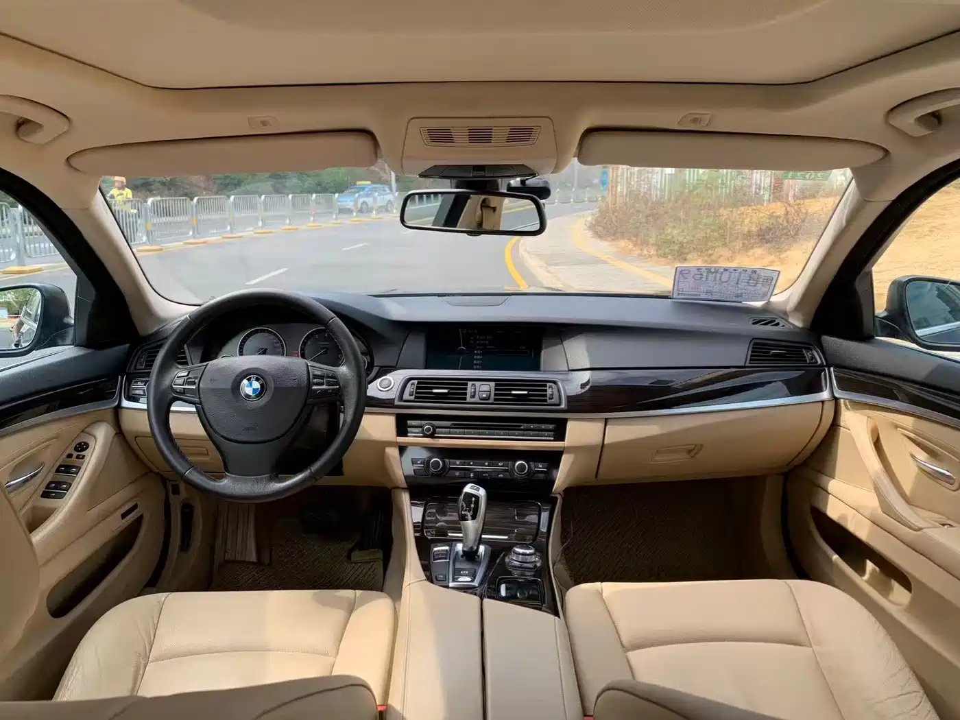 BMW 5 Series 2012 530Li Leadership фото 8