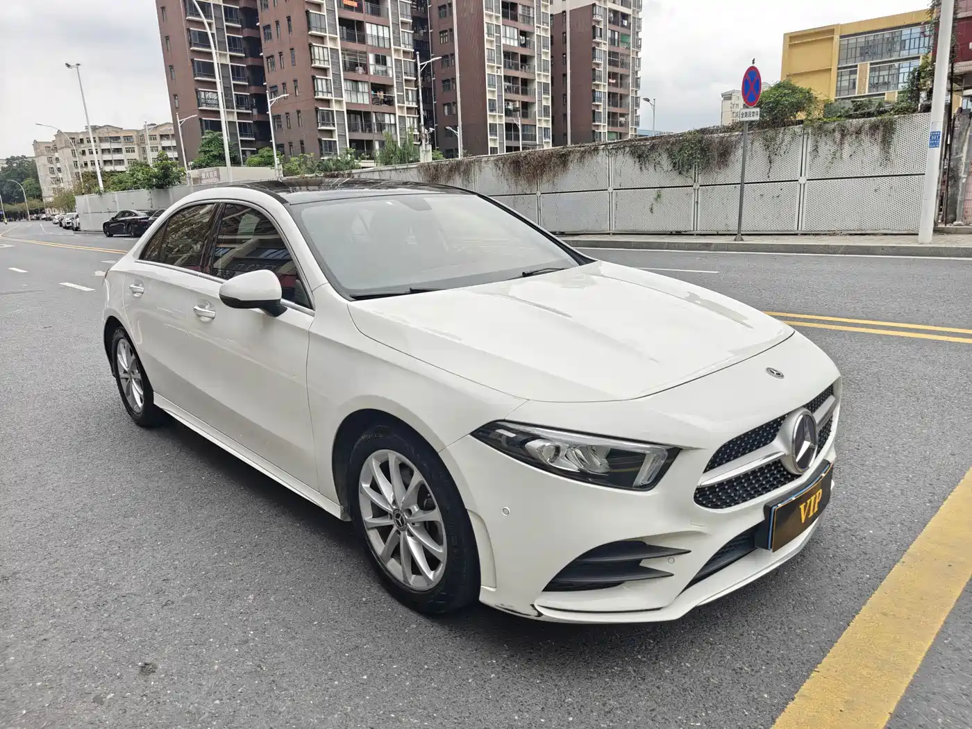Mercedes-Benz A-Class 2020 Facelift A 200 L Sport Sedan Fashion фото 2