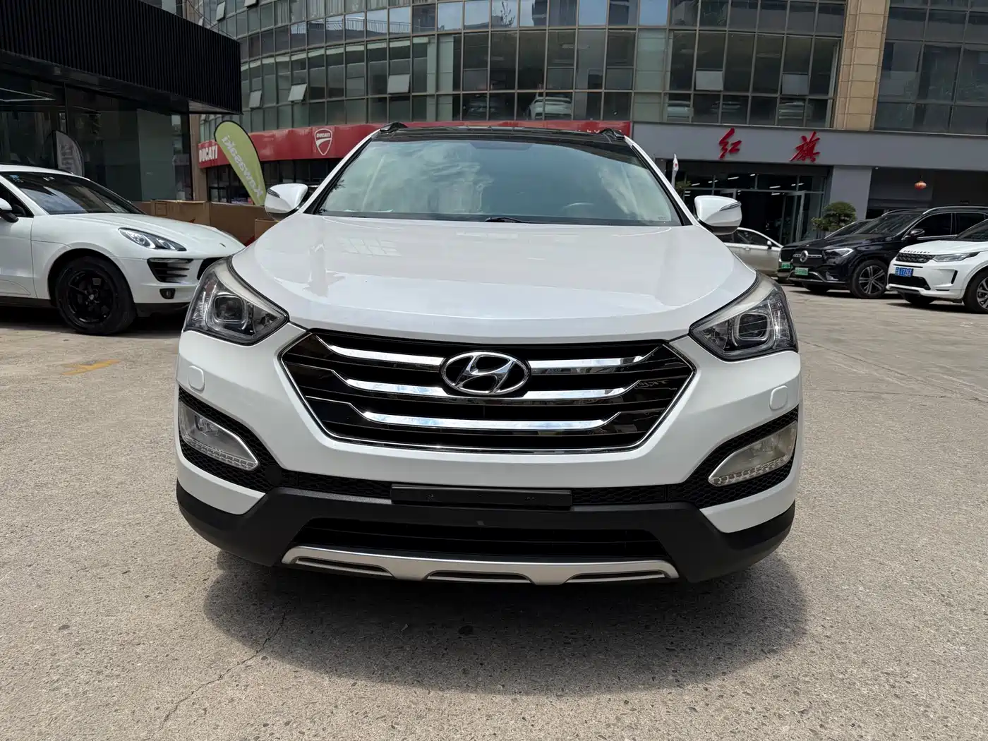 Hyundai Santa Fe 2013 Model 2.4L Automatic 4WD Smart фото 2