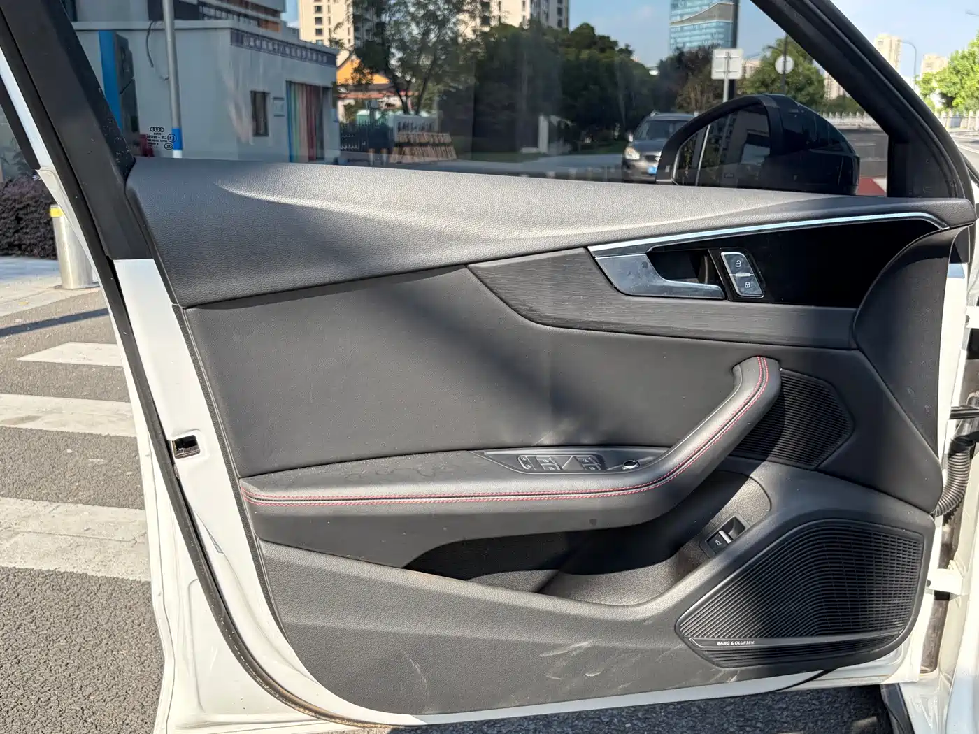 Фото 9 - Audi A4L