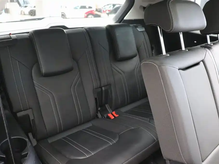 Audi Q6 2024 40 TFSI quattro Cloud View Yulin Package 7-seater фото 21