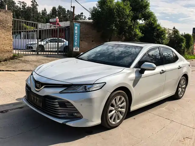  Toyota Camry 2021 2.0G Luxury Edition