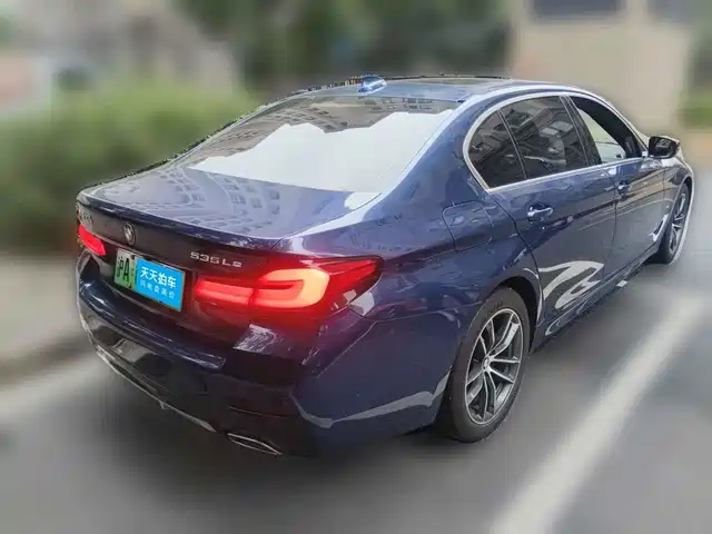 BMW 5 Series New Energy 2021 535Le Pioneer Edition M Sport Package — фото 2