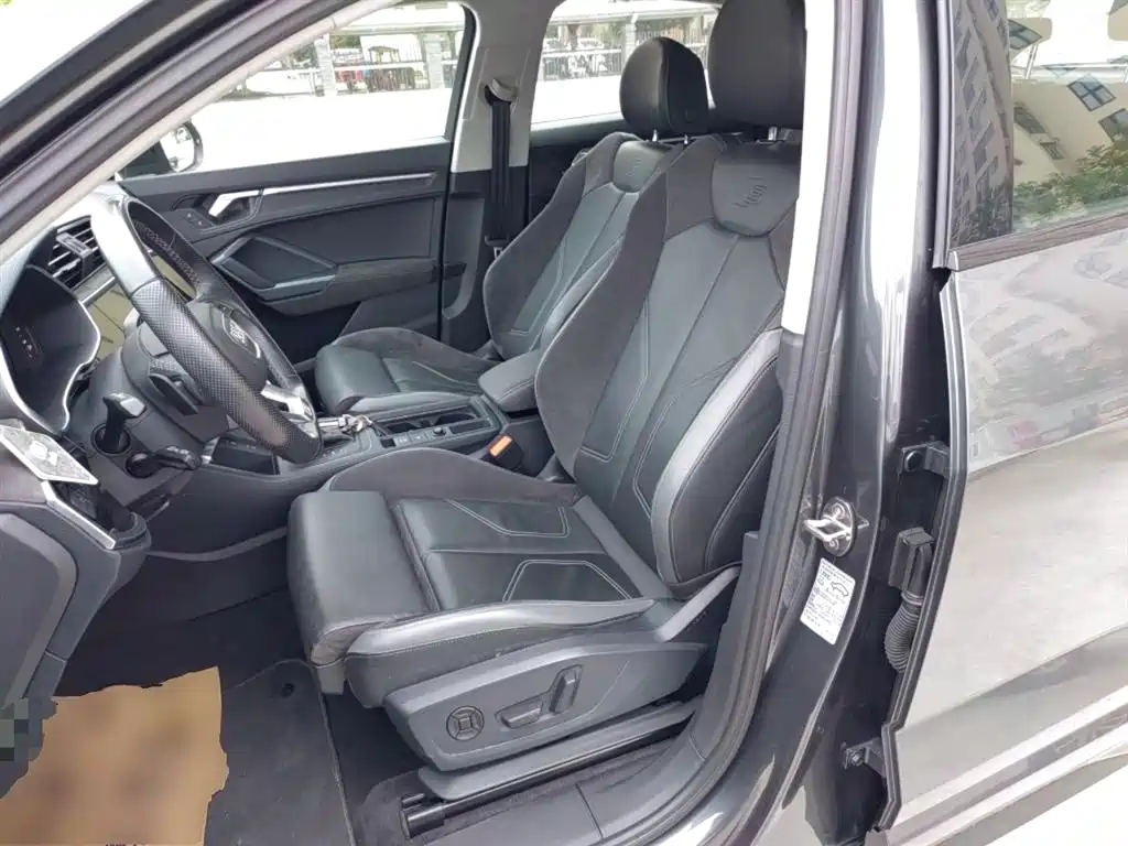 Audi Q3 Sportback 2023 40 TFSI Fashion фото 14